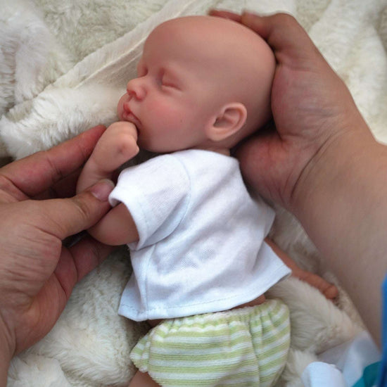 30.5cm Reborn Baby Boy/Girl Doll Full Body Silicone Realistic Soft Baby - Handmade - Magdasmall