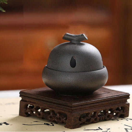 Matte Glaze Garlic Keeper for Counter Countertop Storage Ceramic Jars Garlic Holder Give it to a Friend Who Owns a Restaurant Garlic Container, Black, djdrtjtydkjtyk45154854