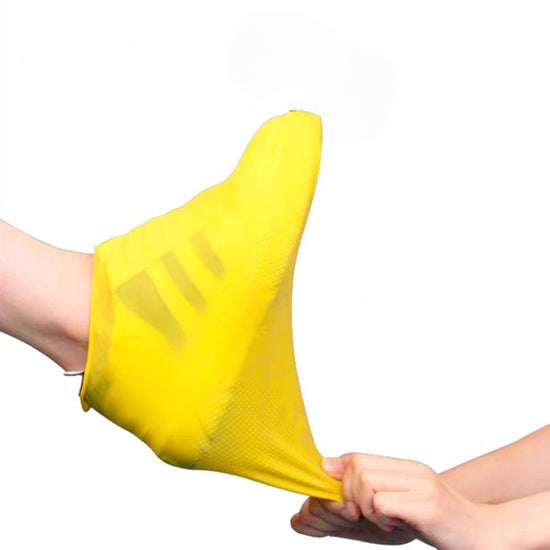 Overshoes - 1 Pair - Waterproof Silicone Overshoes - Reusable, Non-slip, Suitable for Outdoor Activities (Black - Size L)