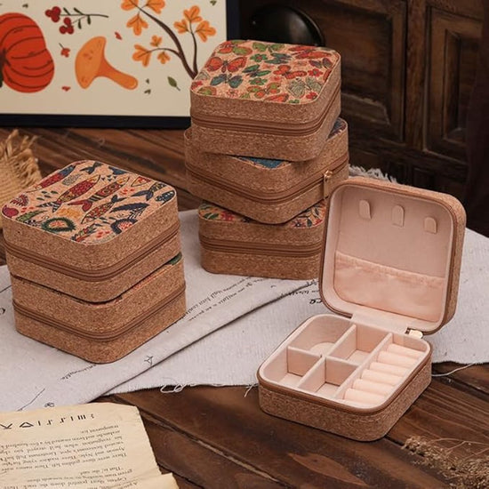 Jewelry Box - Vintage Style - Portable Storage Box - Jewelry Box - Can Store Earrings, Rings, Necklaces (Butterfly, 10cm * 10cm * 5cm)