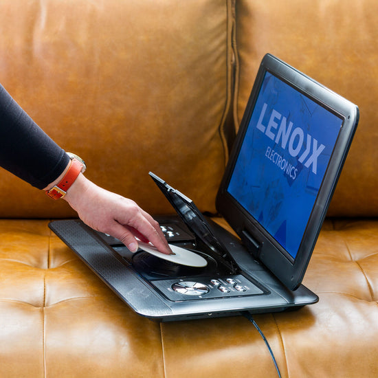 15.4" Swivel Portable DVD Player & Screen, Rechargeable Entertainment