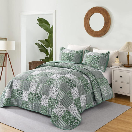 Delightful Quilted bedspread and pillowcovers set: Indulge in Comfort-Queen