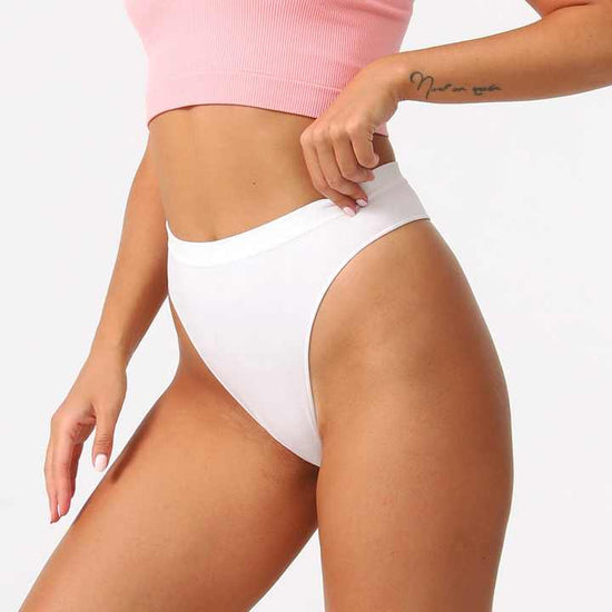 Size M White Comfortable High-Waisted Thong Underwear - 3-Pack for Everyday Comfort