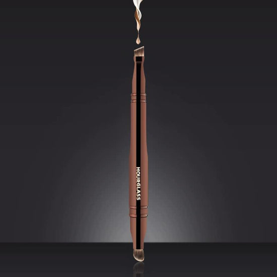 Versatile 4-in-1 Portable Makeup Brush - Eyeshadow & Eyebrow Brushes for Flawless Looks