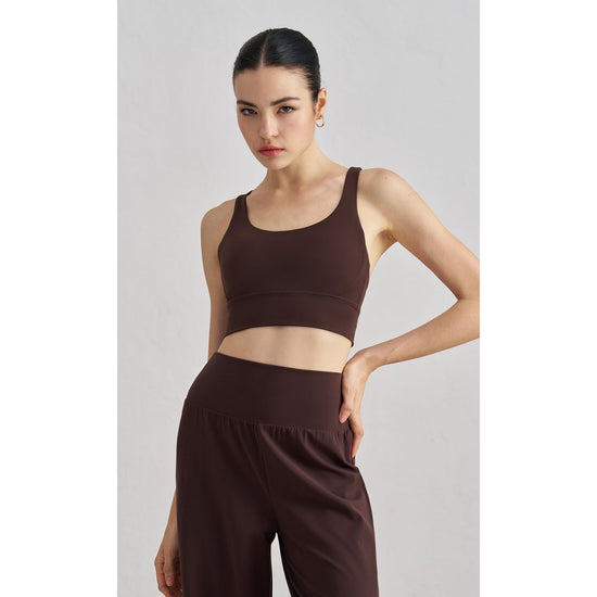 Size M Coffee Cross-Back Yoga Sports Bra for Women - High Support & Shockproof Fitness Bra