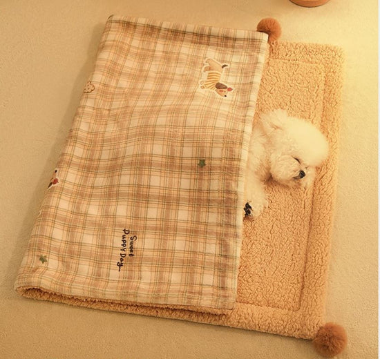 Plaid Puppy Premium Soft Fleece Dog Bed Mat/Quilt (S Size 50 x 35 CM) - All-Season Reversible Warm Cat Nap Pad