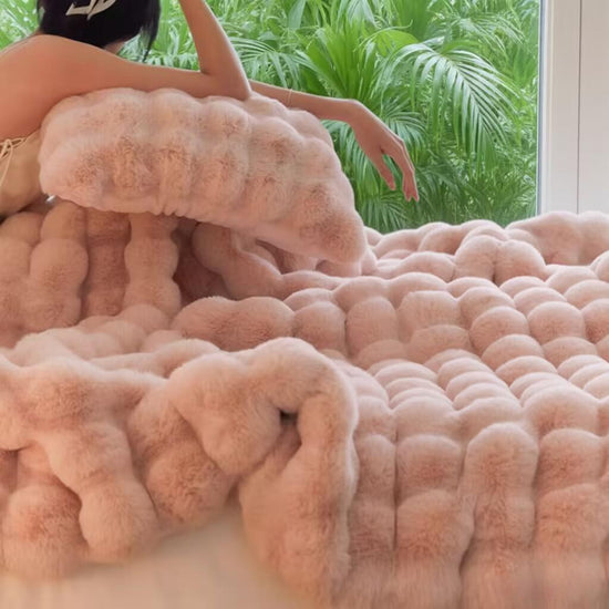 Pink Luxury Tuscany Fleece Rabbit Fur Bubble Blanket - Double-Sided Thickened Soft Plush Extra Large Bedding Set(200x230 CM Large Blanket + 2 Pack 45x45 CM Cushion Cover)