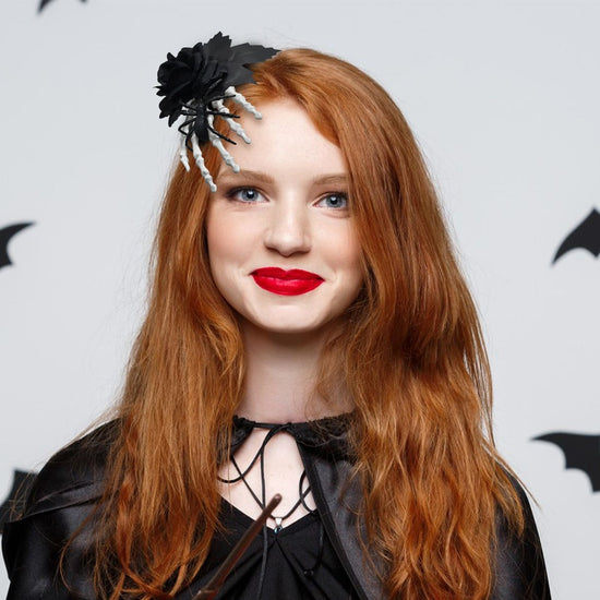 Halloween Skeleton Hand Hair Clip with Black Rose and Spider - Gothic Side Hair Barrette for Costume Parties, Cosplay, Vampire and Horror Dress Up