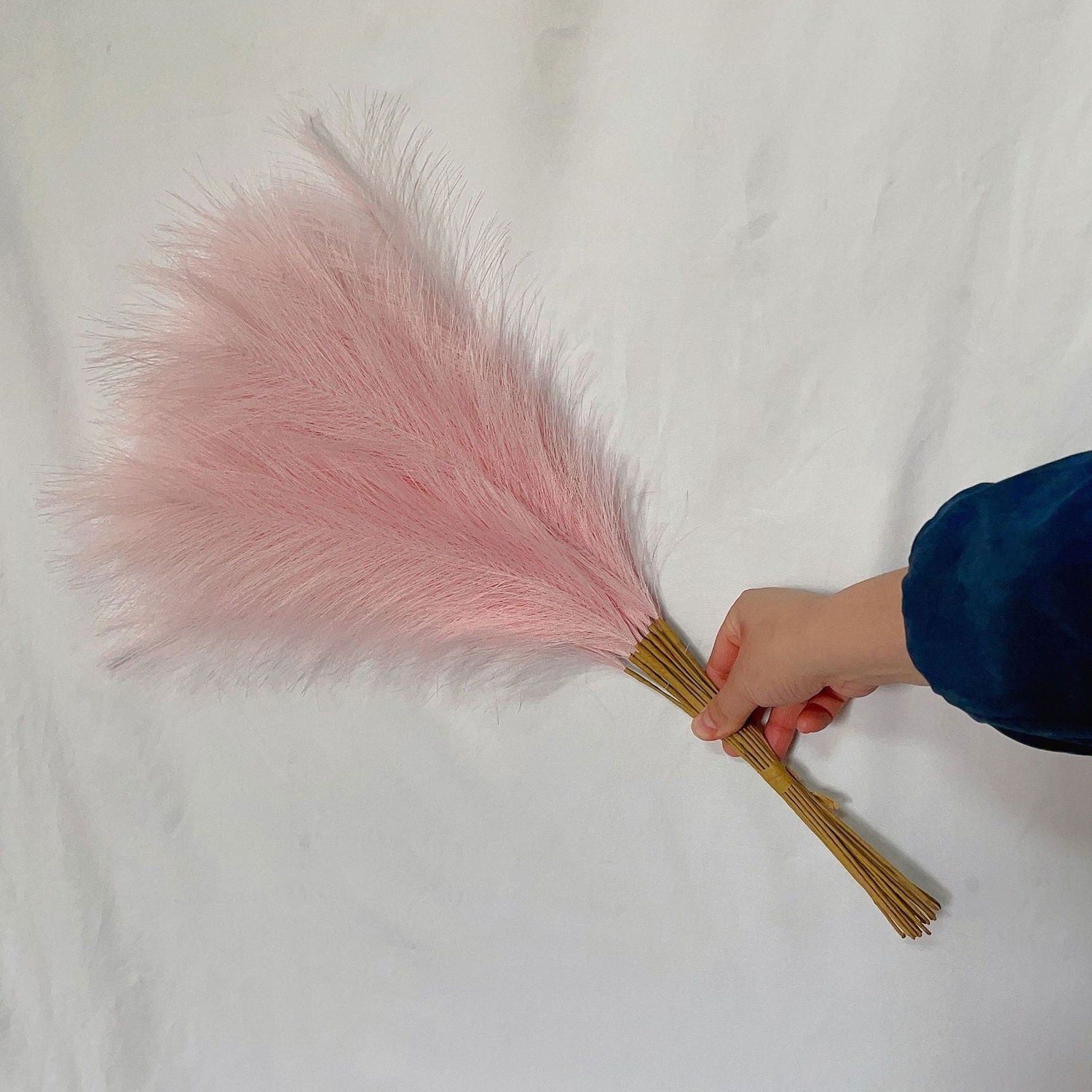20 sticks Natural Pink Pampas Grass Bouquet-21.65" Fluffy Dried Pampas for Home Decor and Events - Magdasmall