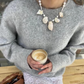 Five vintage-style white conch shell pearl pendant necklace, lightweight jewelry, women&
