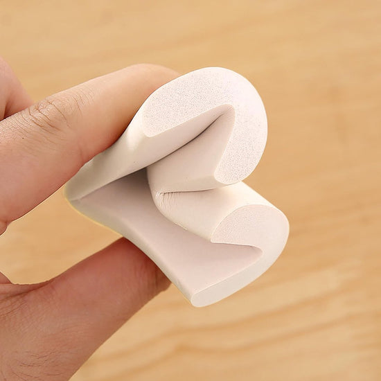 Pieces Corner Protectors for Tables - Furniture Corner Protectors - Soft Foam Corners - Child Safe - Corner Protectors with Straight Corners and Anti-Impact - Self-Adhesive Soft Rubber - For Tables and All Sharp Furniture - Non-Toxic and Safe - Wi