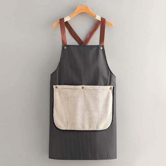 Apron - Kitchen Apron - Waterproof and Stain Resistant - Professional Cooking Apron - With Pockets and Removable Towels - Apron for Women and Men - Black