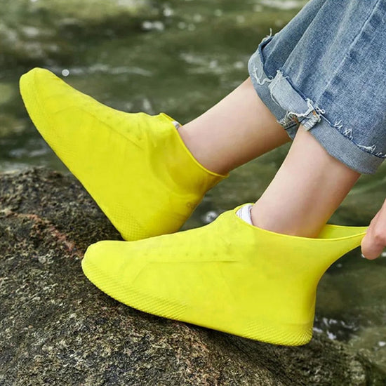 Overshoes - 1 Pair - Waterproof Silicone Overshoes - Reusable, Non-slip, Suitable for Outdoor Activities (Yellow - Size L)