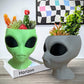 Alien Planter - Alien Bust Plant Pot - Scifi Indoor Planters - Space Indoor Home Decor - Cool Planters - Office Plant（green）