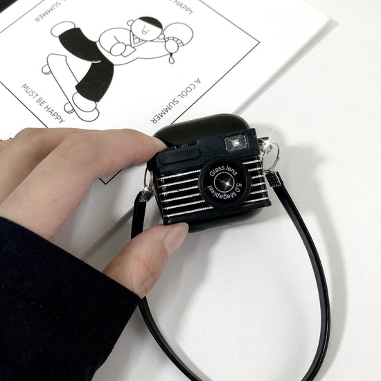 striped light-emitting and sound-making camera AirPods 3
