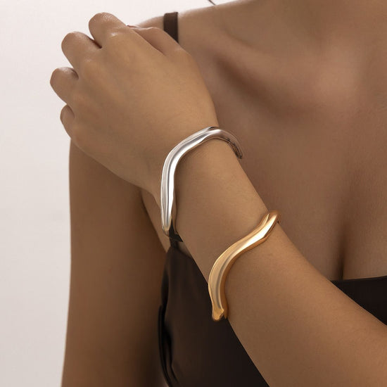Mixed Color Two Piece Irregular Wave Open Bangle Set, Gold & Silver Lava Texture Stacking Bracelet, Fashion Outfit Decor for Christmas Halloween Premium Presents, Code 5091