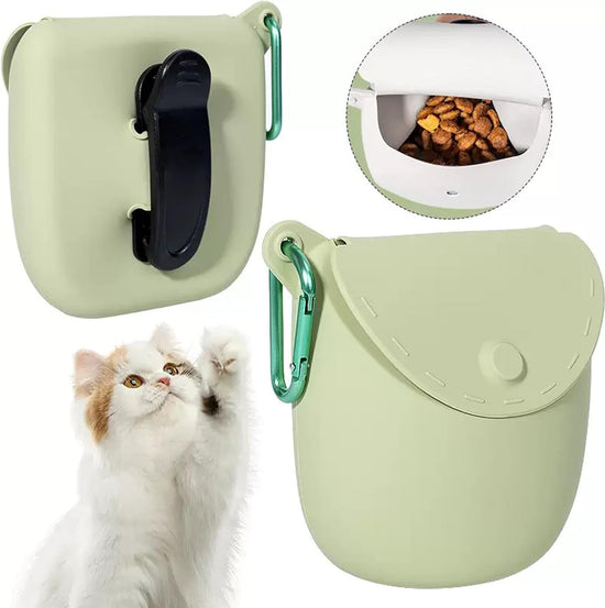 Portable training bag for dogs and cats - outdoor food pouch - suitable for training and feeding pets on the go (green)