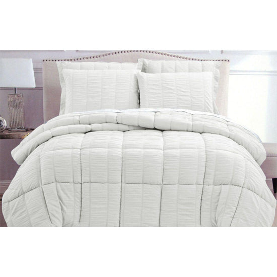 Hotel Living Seersucker Comforter Set King White