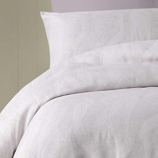 Accessorize Java Silver Jacquard Quilt Cover Set Queen