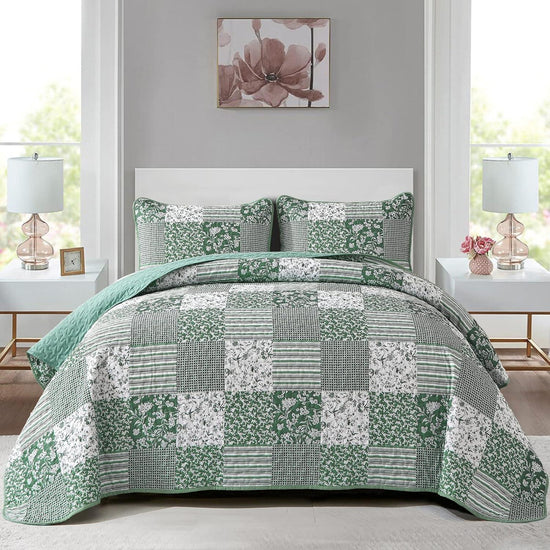 Delightful Quilted bedspread and pillowcovers set: Indulge in Comfort-Queen