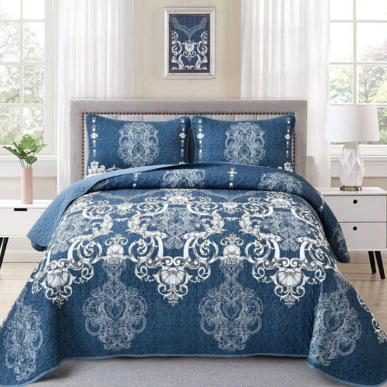 Alluring Quilted bedspread and pillowcovers set: Luxurious Bedroom Addition-Queen