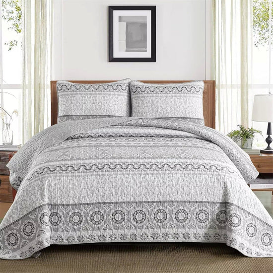 Striking Quilted coverlet and pillowcovers set: Make a Bold Impact-Queen