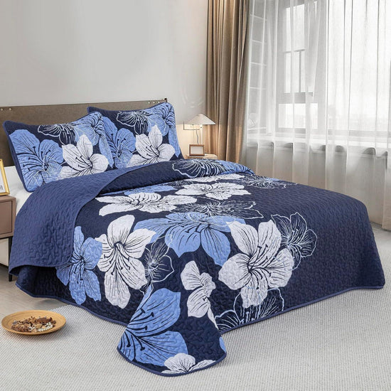 Lavish Quilted Coverlet and Pillowcases Set: Luxurious Comfort for Your Bed-Queen