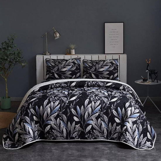 Whimsical Quilted bedspread and pillowcovers set: Add Fun to Your Space-Queen