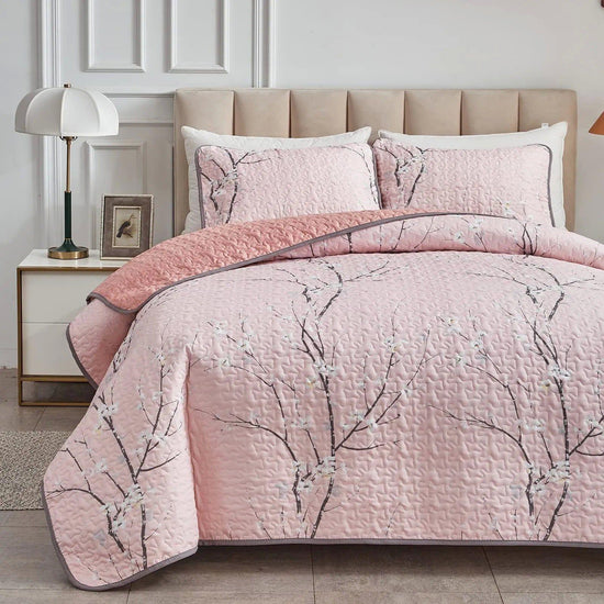 Versatile Quilted Coverlet and Pillowcases Set: Adapts to Every Season-Queen