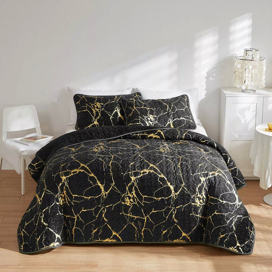 Exquisite Quilted bedspread and pillowcovers set: Experience Pure Comfort-Queen