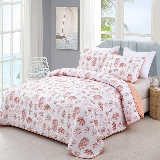 Sleek Quilted Bedspread and Pillowcases Set: Contemporary Style and Comfort-Queen