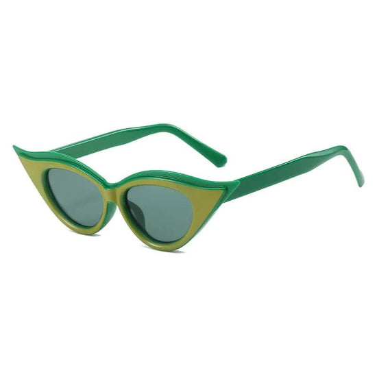 Retro Cat-Eye Sunglasses - Stylish Green Vintage Frames for Women