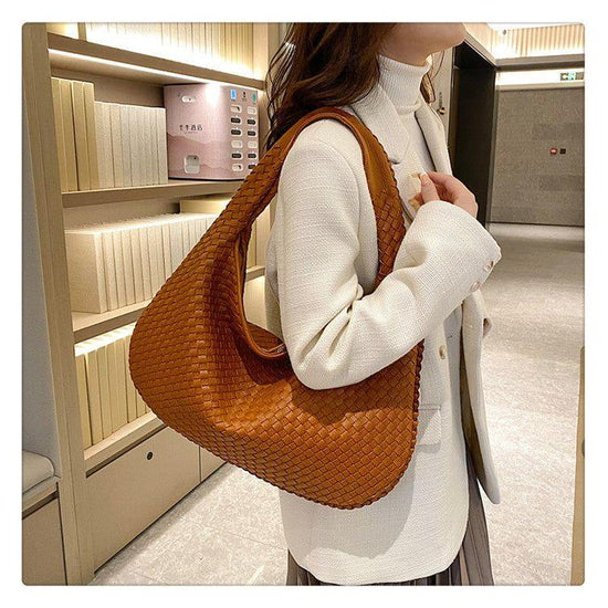 Elegant Woven Leather Hobo Bag - Soft Shoulder Tote 47*32cm (Brown)