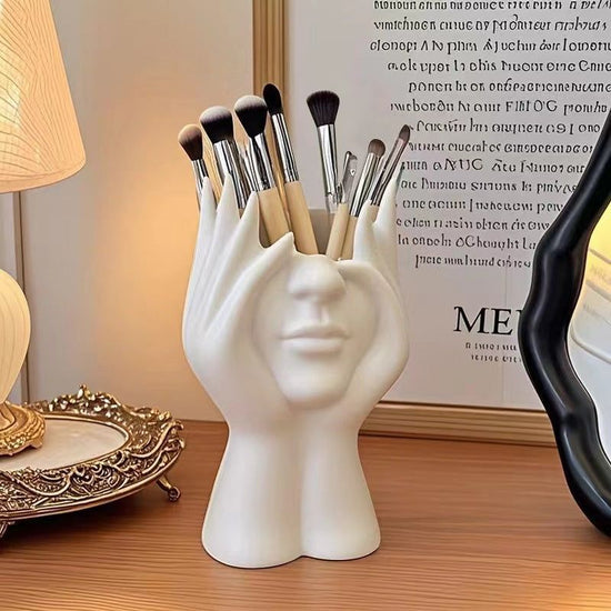 2 Pcs White Elegant Hand-Shaped Brush Holder – Creative Makeup Brush Organizer for Vanity and Desk(Makeup brush not included)