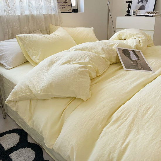 Light-yellow Solid Color Solid Color Solid Color 1.5m Bed Fitted Sheet Set with 200x230cm Duvet Cover - 4-Piece Bedding Set