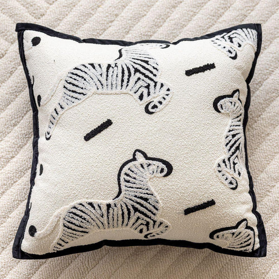 White Horse 45x45cm Decorative Zebra-Pattern Pillow Cover with Non-Woven Insert