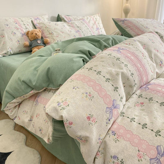 Sugar Bunny Girl Thick Brushed Cotton 4-Piece Bed Sheet Set (1.5m Bed) - Fits 200x230cm Duvet