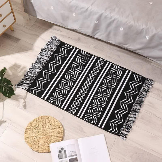 Handwoven Cotton Tassel Floor Rug for Bedroom or Living Room|Soft, Modern Geometric Design,60x90cm