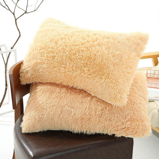 Light Yellow Faux Fur Pillowcase Set - Crystal Velvet Plush Throw Pillow Covers, Bedding Accent (50x70cm, Pair)