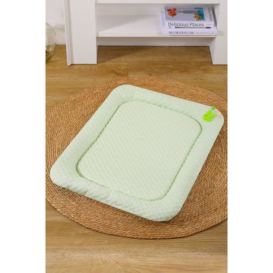 Green Breathable Cooling Pet Mat - Ice Bean Summer Bed for Small Dogs (L : 50x65cm)
