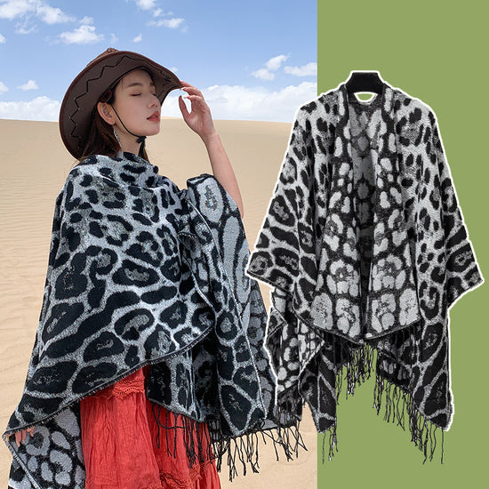 Black-white Bold Leopard Print Poncho Cape - Women&