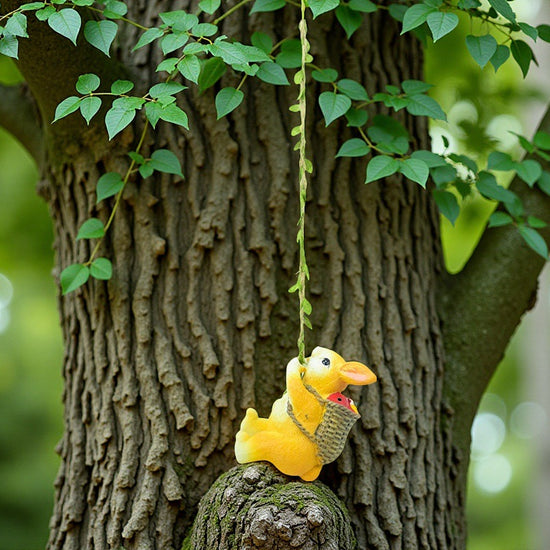 Weatherproof Resin Climbing Rabbit Figurine with Hanging Vine Rope for Garden Tree Decor Cute Animal Pendant for Local Standard Courtyard Spaces