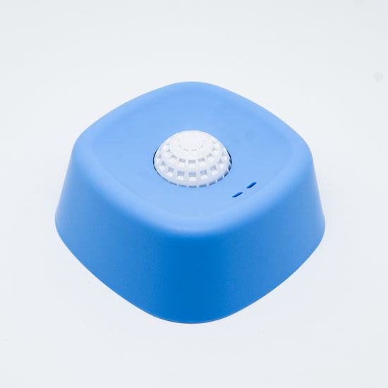 Blue bowl, white ball Slow Feeding Dog Bowl with Built-In Rolling Ball – Anti-Spill Pet Lick Dish for Healthy Eating Habits