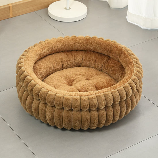 Coffee color Plush Round Pet Bed with Removable Cushion M Size, Thickened Warm Dog and Cat Nest for Small to Medium Pets, Cozy and Soft Sleeping Space for Home Use