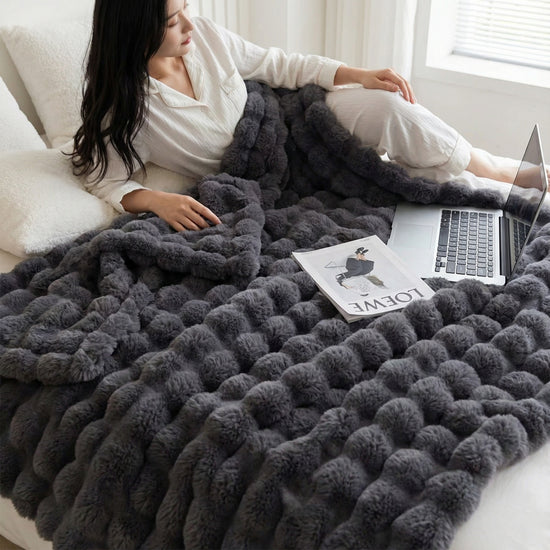 Black Grey Luxury Tuscany Fleece Rabbit Fur Bubble Blanket - Double-Sided Thickened Soft Plush Extra Large Bedding Set(200x230 CM Large Blanket + 2 Pack 45x45 CM Cushion Cover)