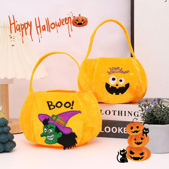 Pumpkin design wearing a hat - Plush Halloween Trick or Treat Candy Bag - Polyester  Tote with Embroidered Face, Lightweight Portable Goody Pouch for  Party Favors and Trick or Treating