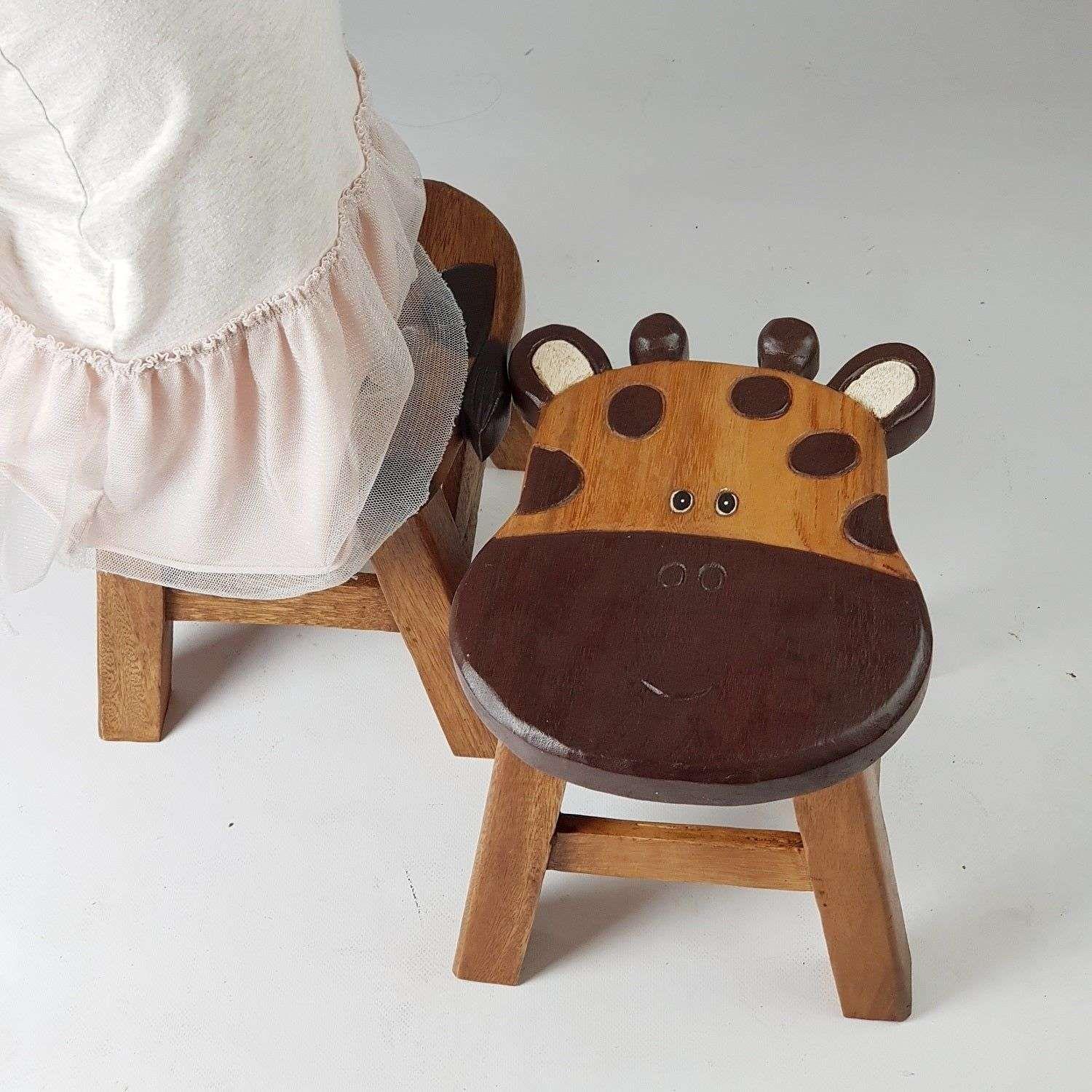 Kids Wooden Stool Giraffe